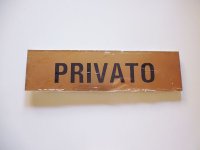 イタリア語表記シール貼付けタイプ  プライベートスペース　PRIVATO【カラー・イエロー】【カラー・ブラック】