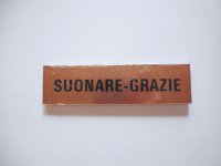 イタリア語表記シール貼付けタイプ インターホンを鳴らして下さい　SUONARE GRAZIE【カラー・イエロー】【カラー・ブラック】