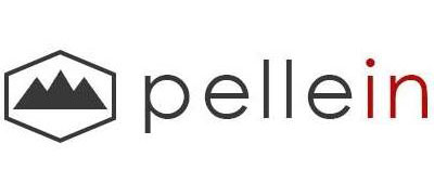 Pelleinは、は1970年代に設立され、本革の工芸品を製造・販売しています。Pelleinでは、イタリア製の最高品質の革を厳選し、全て手作業で加工しており、顧客に高品質でオリジナルデザインで耐久性のある製品を提供することを目指しています。 これらの本革製品は、イタリアの著名な職人たちの手によって実現されています。職人たちは革の伝統的な技術と現代のテクノロジーを融合させており、常に優れた品質を追求しています。その厳格な素材選びで、Pelleinは革製品の品質と信頼性で名高い企業となっています。そして、Pelleinは「メイド・イン・イタリー」の真髄である価値観と本物の魅力を大切にしています。Pelleinのポリシーは、古代の発見に基づいた現代の製革プロセスから得た原材料を使用することです。これにより、革は世界で最も現代的な素材でありながらも、最も古い歴史を持つ素材となっているのです。  イタリア製のクラフトマンシップ Pelleinの本社は、皮革産業の発展が盛んなカンパニア州ソロフラにあります。 ソロフラは、革の生産を強みとする町です。約21平方キロメートルの面積に約12,419人の住民がいます。ソロフラでは、1200年代から革の加工技術が発展してきました。この地理的条件に恵まれた町は、石灰岩の生産、豊富な水源、タンニンを含む植物（特に栗の木）の豊富さから、革の加工が主な産業となりました。この素晴らしい技術は、現在も地域経済の支柱となっています。  Pelleinのの製品は、ヨーロッパ全土に輸出され、パリ、フランクフルト、バルセロナのファッションショーに参加してきました。