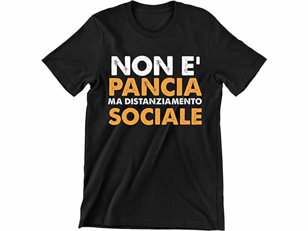 画像1: イタリア語おもしろTシャツ「お腹が出てるんじゃなくって、ソーシャルディスタンスなんだ」メンズ S-XXL ブラック