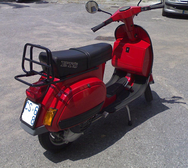 Vespa P125 ETS