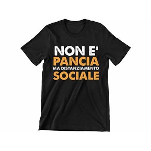 画像: イタリア語おもしろTシャツ「お腹が出てるんじゃなくって、ソーシャルディスタンスなんだ」メンズ S-XXL ブラック