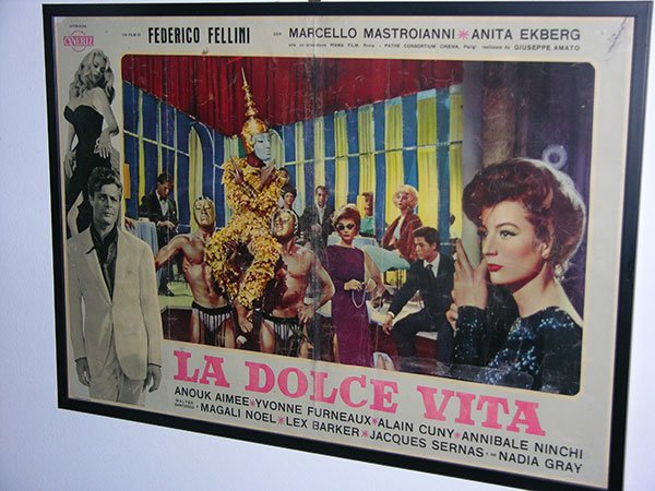 画像1: イタリア　映画　アンティークポスター　La dolce vita (1960) 甘い生活 フェデリコ　フェリーニ 50 x 70 cm (1)